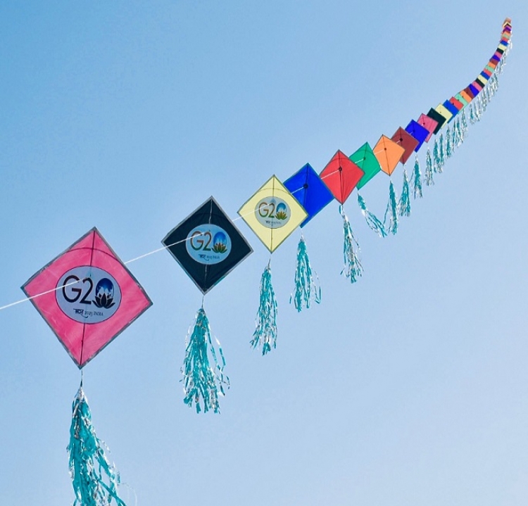 International Kite Festival celebrated at white runn Dhordo Kutch Khabar