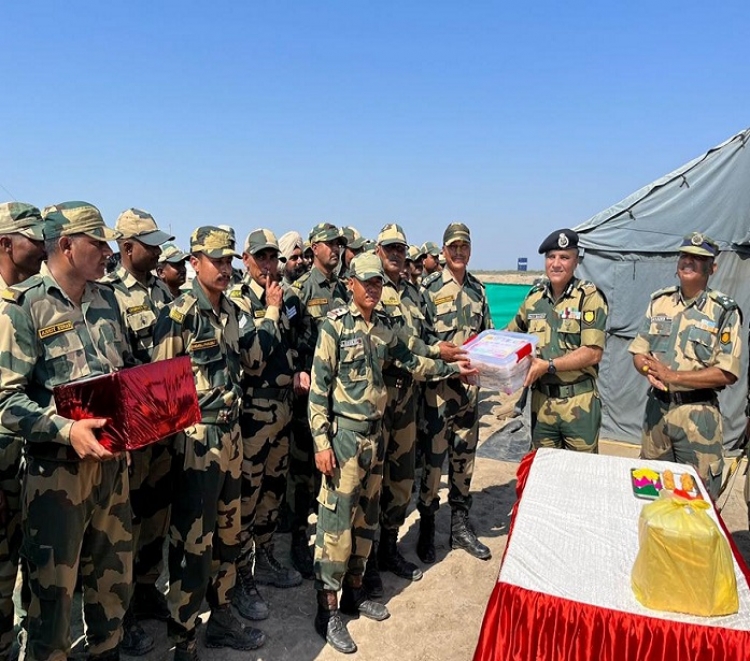 BSF IG Ravi Gandhi visits forward area of Bhuj Celebrates Holi with