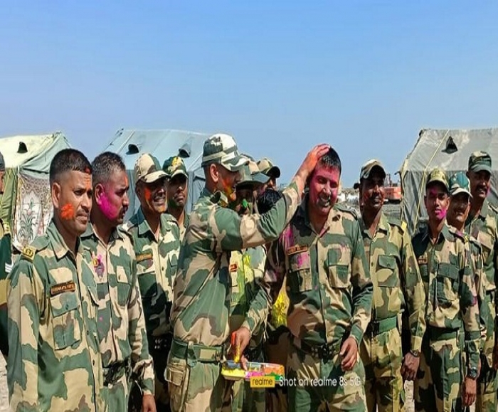 BSF IG Ravi Gandhi visits forward area of Bhuj Celebrates Holi with